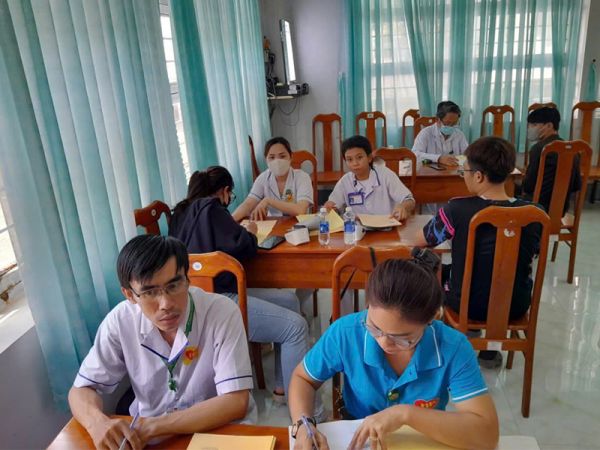 PHÒNG KHÁM ĐA KHOA HỒNG PHÚC - TRÂN TRỌNG TRI ÂN TRƯỜNG CAO ĐẲNG Y TẾ CÀ MAU